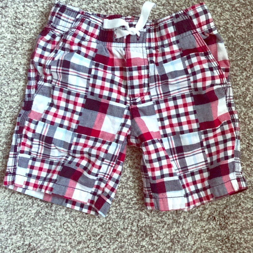 Plaid shorts ! Super cute!